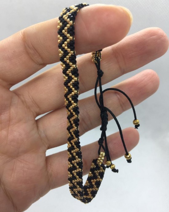 Gümüş yazılı deri bileklik ve miyuki bileklik bir arada