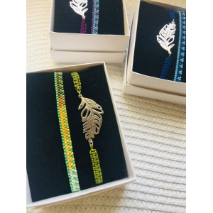 Gümüş tüy detaylı Yeşil miyuki şerit bilekliği ile ikili takım