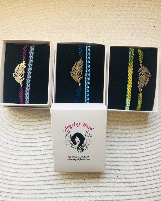 Gümüş tüy detaylı Mavi miyuki şerit bilekliği ile ikili takım