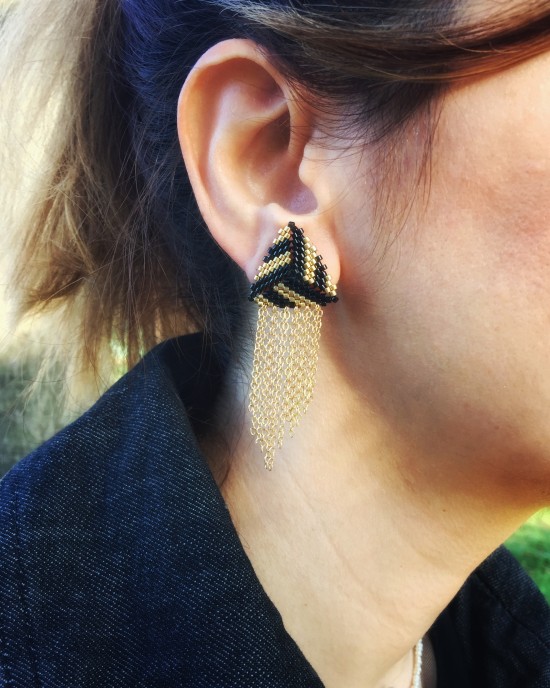 Zincirli Miyuki Üçgen Küpeler-Siyah